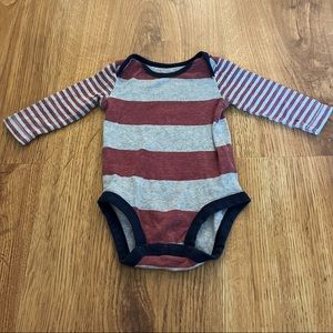 10/$10 Carter’s Red and Gray Bodysuit 6m